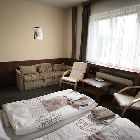 Pension Pod Šibeňákem Strmilov Exterior foto