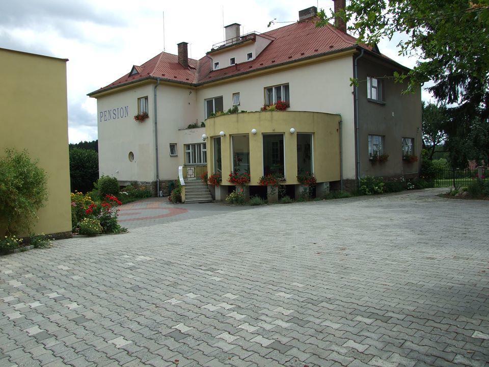 Pension Pod Šibeňákem Strmilov Exterior foto